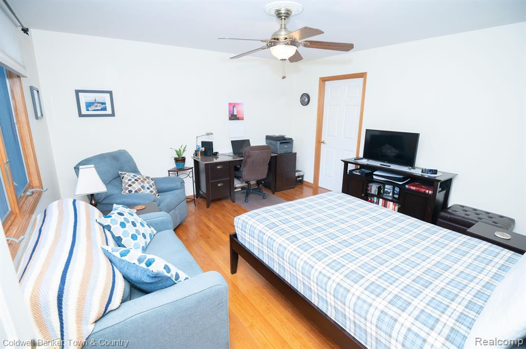 1202 ARBOR RIDGE Drive, Brighton, MI 48116 — Photo 12