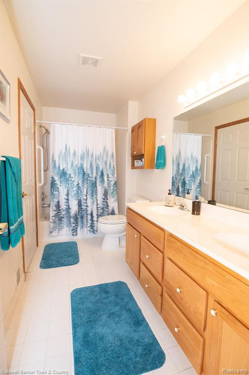 1202 ARBOR RIDGE Drive, Brighton, MI 48116 — Photo 13