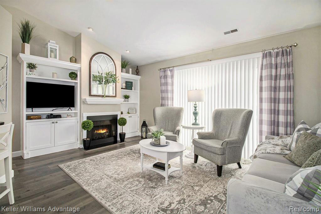 370 Spring Brooke Drive, Brighton, MI 48116 — Photo 4