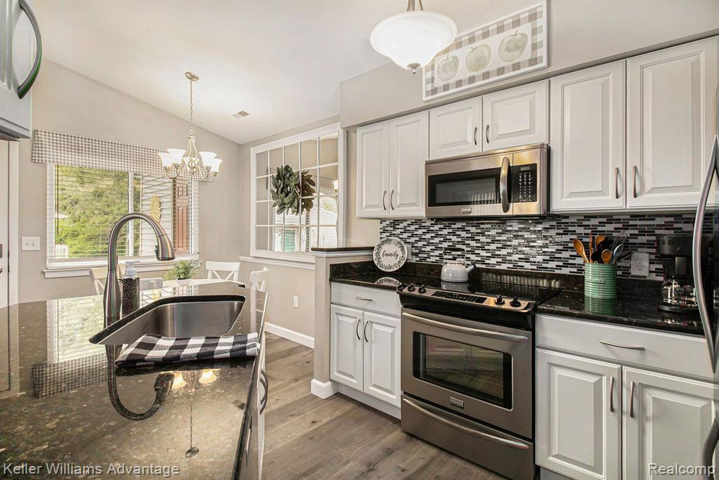 370 Spring Brooke Drive, Brighton, MI 48116 — Photo 10