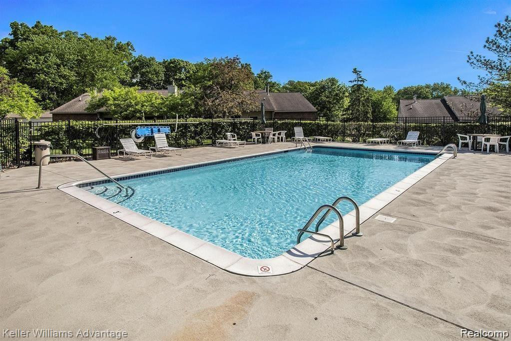 370 Spring Brooke Drive, Brighton, MI 48116 — Photo 15