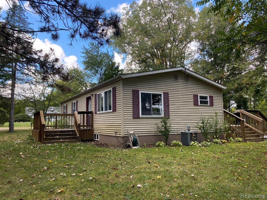 511 E TYRRELL Road, Morrice, MI 48857 — Photo 2