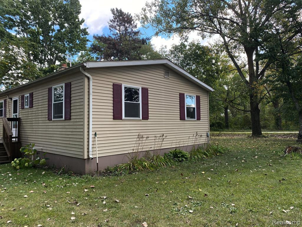 511 E TYRRELL Road, Morrice, MI 48857 — Photo 7