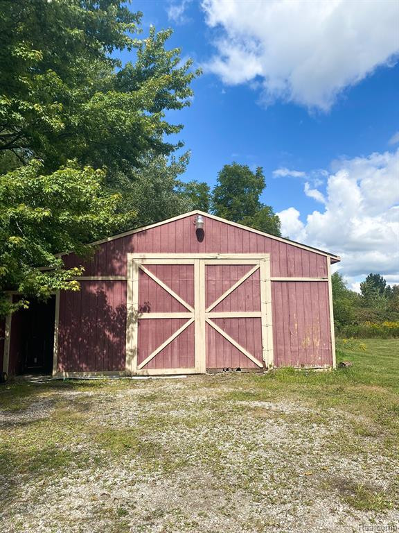 511 E TYRRELL Road, Morrice, MI 48857 — Photo 8