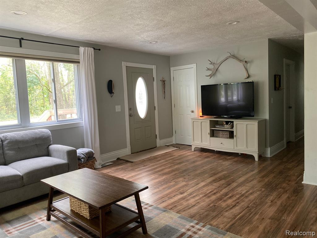 511 E TYRRELL Road, Morrice, MI 48857 — Photo 10