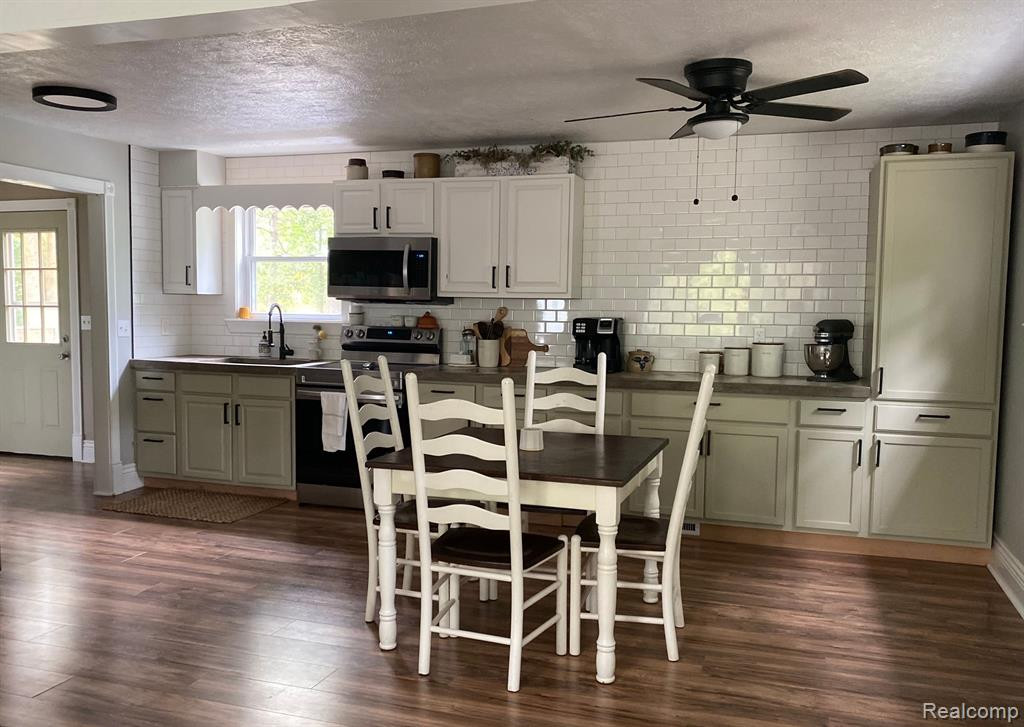 511 E TYRRELL Road, Morrice, MI 48857 — Photo 13