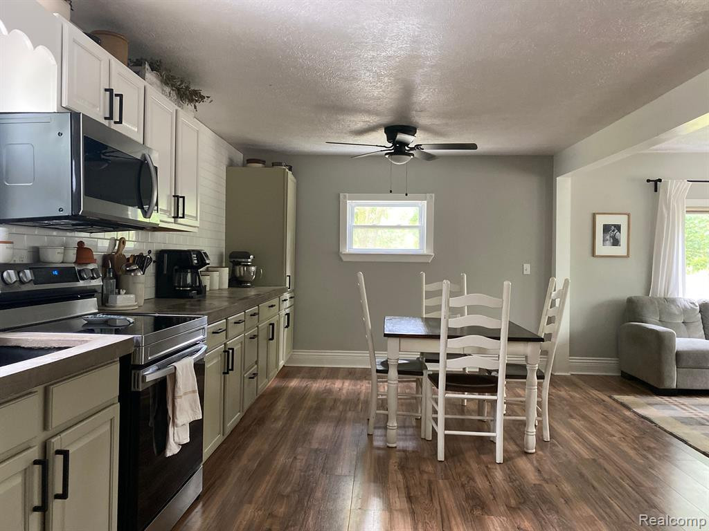 511 E TYRRELL Road, Morrice, MI 48857 — Photo 20