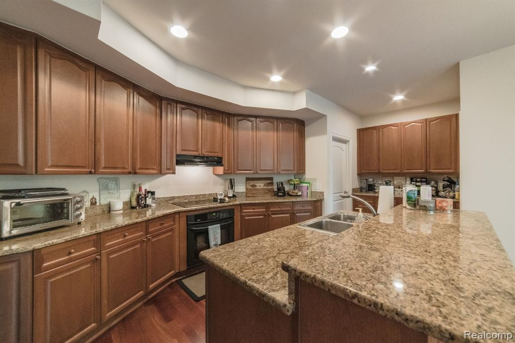 206 N MAIN Street, Clarkston, MI — Photo 13