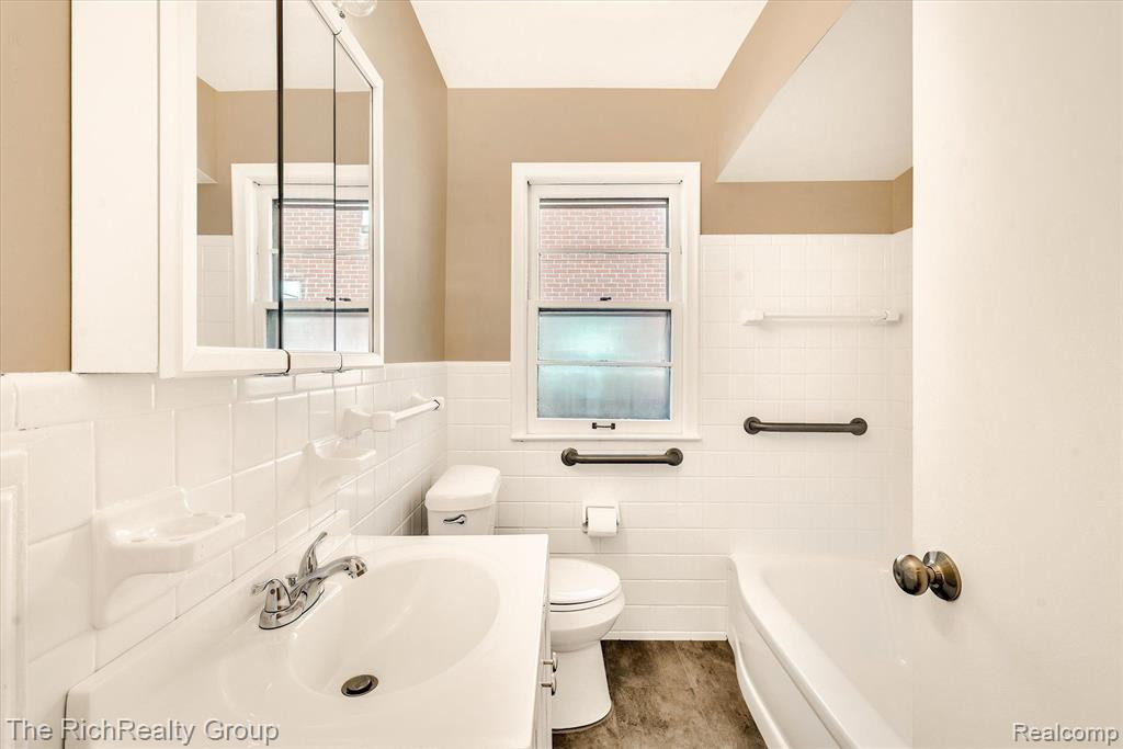 9935 HEMINGWAY, Redford, MI 48239 — Photo 14