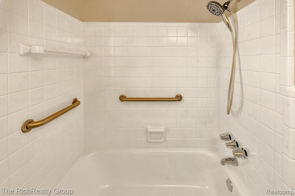 9935 HEMINGWAY, Redford, MI 48239 — Photo 15