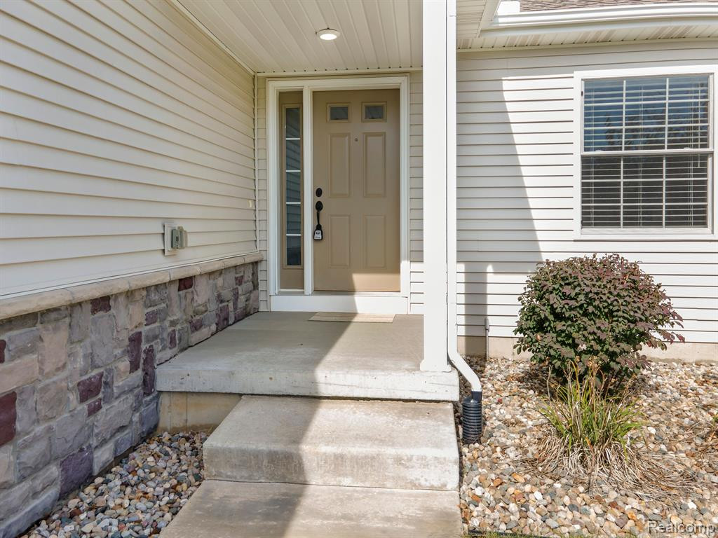 4032 EASTBRIDGE CIRCLE Road, Stockbridge, MI 49285 — Photo 2