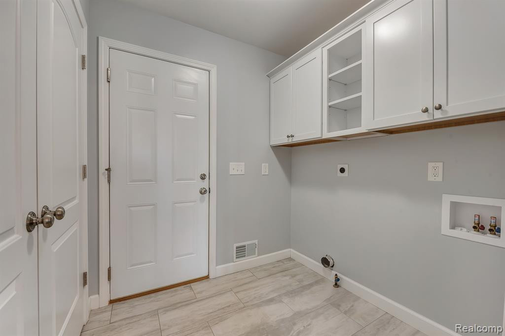 4032 EASTBRIDGE CIRCLE Road, Stockbridge, MI 49285 — Photo 11