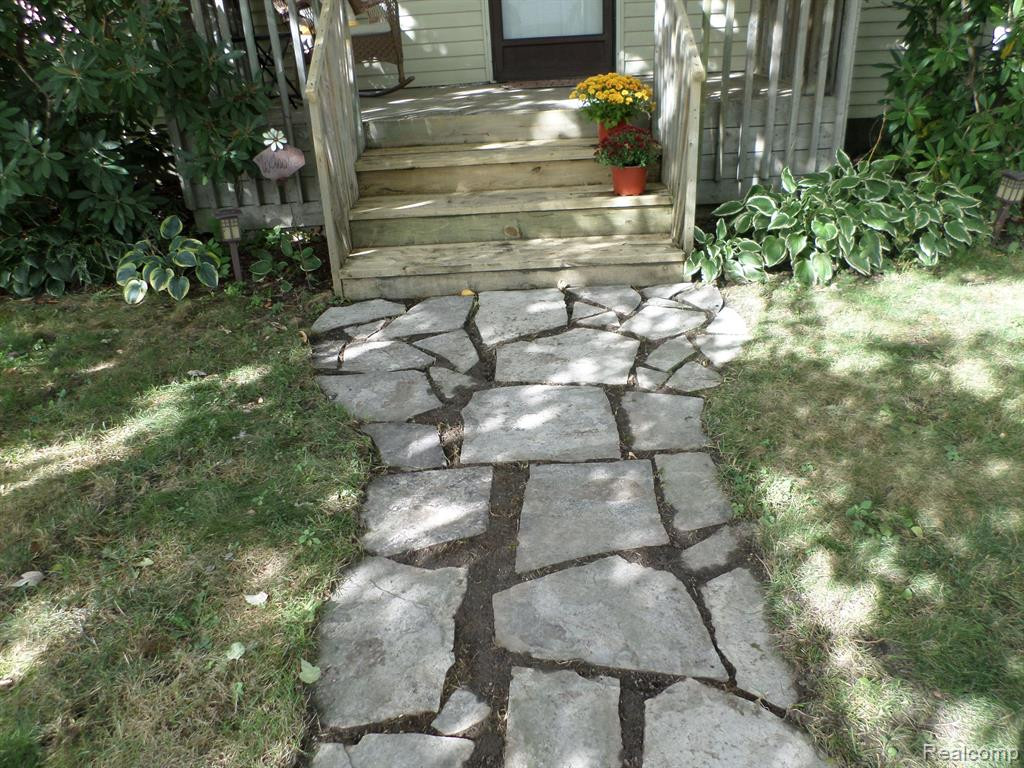 3989 ROYAL Avenue, Berkley, MI 48072 — Photo 2