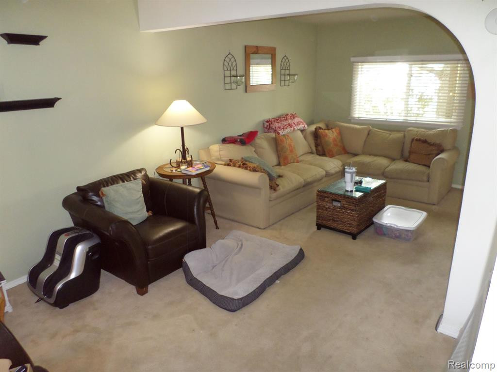 3989 ROYAL Avenue, Berkley, MI 48072 — Photo 3