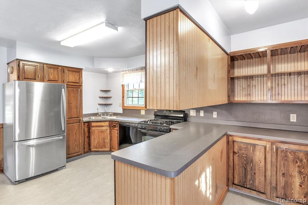 3310 MERIDIAN Road, Leslie, MI 49251 — Photo 11