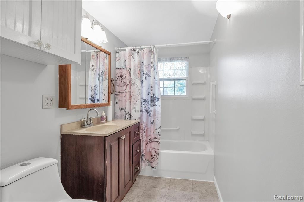 3310 MERIDIAN Road, Leslie, MI 49251 — Photo 18