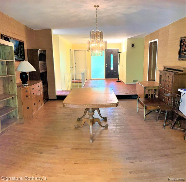 6207 Nicholas Drive, West Bloomfield, MI — Photo 9