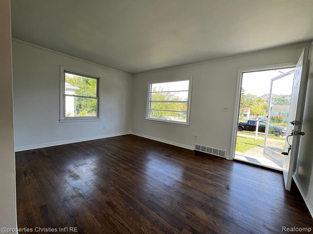 4121 LINWOOD Avenue, Royal Oak, MI 48073 — Photo 8