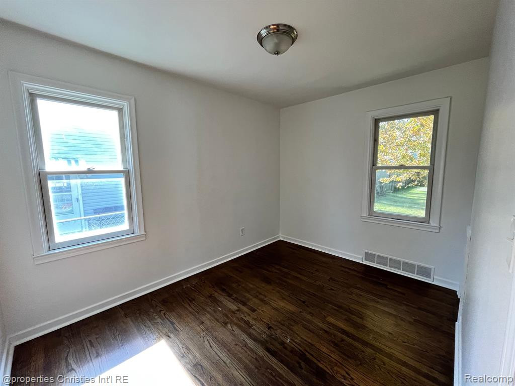 4121 LINWOOD Avenue, Royal Oak, MI 48073 — Photo 13
