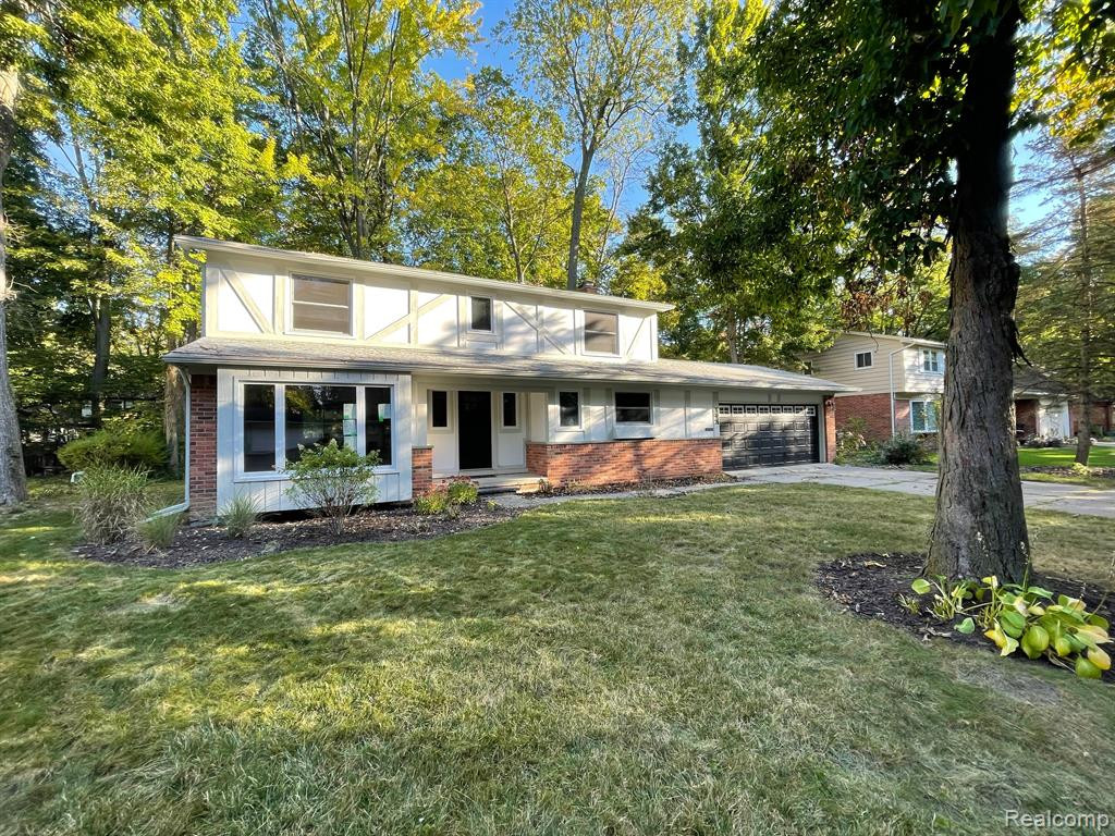 3677 MIDDLETON Drive, Ann Arbor, MI 48105 — front exterior