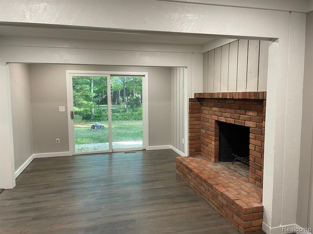 3677 MIDDLETON Drive, Ann Arbor, MI 48105 — Photo 9
