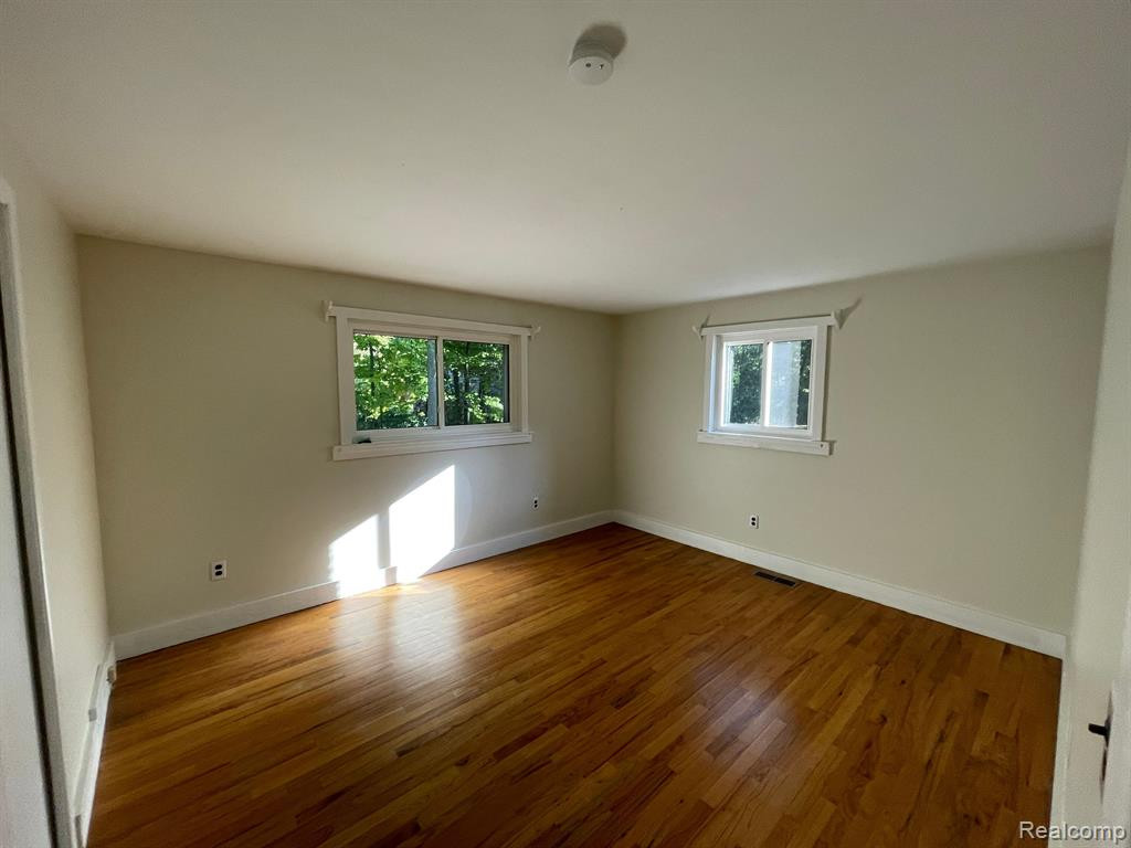 3677 MIDDLETON Drive, Ann Arbor, MI 48105 — Photo 28