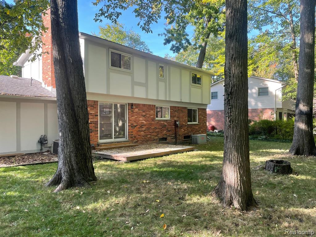 3677 MIDDLETON Drive, Ann Arbor, MI 48105 — Photo 32