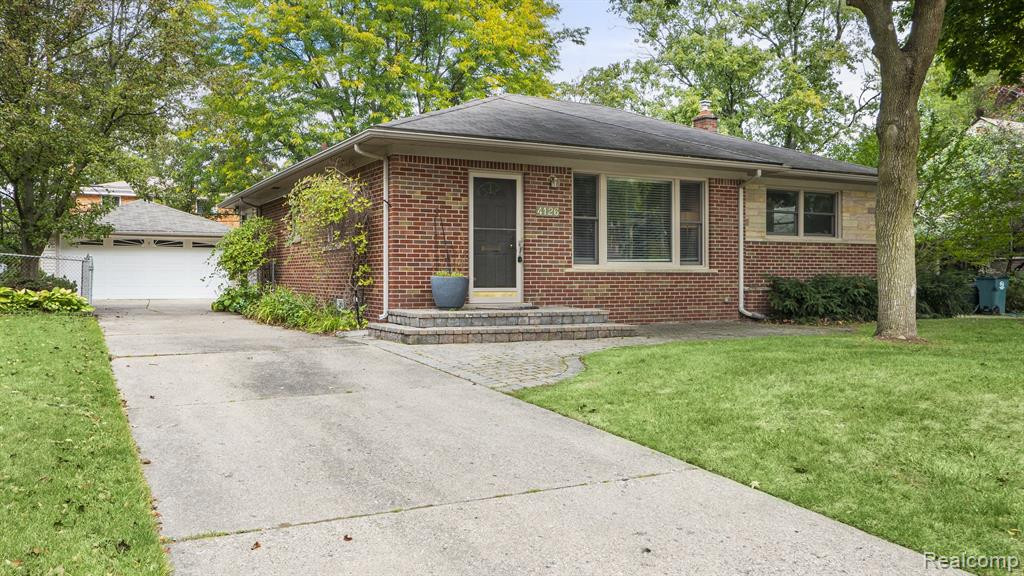4126 BERKSHIRE Road, Royal Oak, MI 48073 — Photo 3