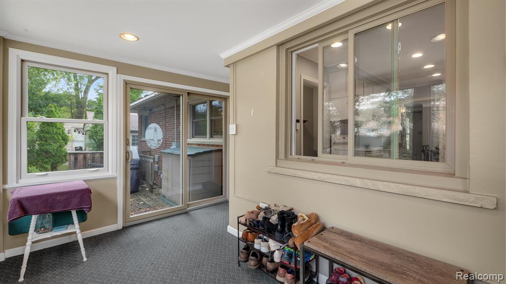4126 BERKSHIRE Road, Royal Oak, MI 48073 — Photo 17