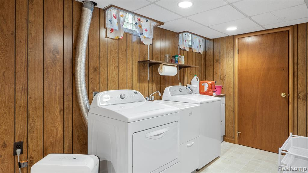 4126 BERKSHIRE Road, Royal Oak, MI 48073 — Photo 22
