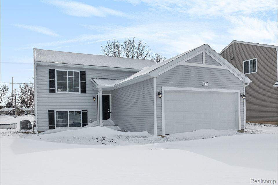 3149 STRATFORD Lane, Flushing, MI 48433
