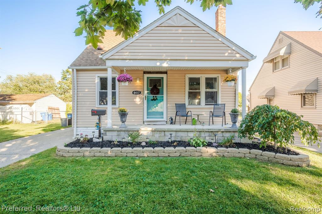 4417 SYRACUSE Street, Dearborn Heights, MI 48125 — front exterior