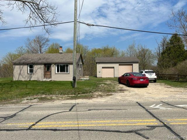 144 W ELIZABETH Street, Lake Orion, MI 48362 — front exterior
