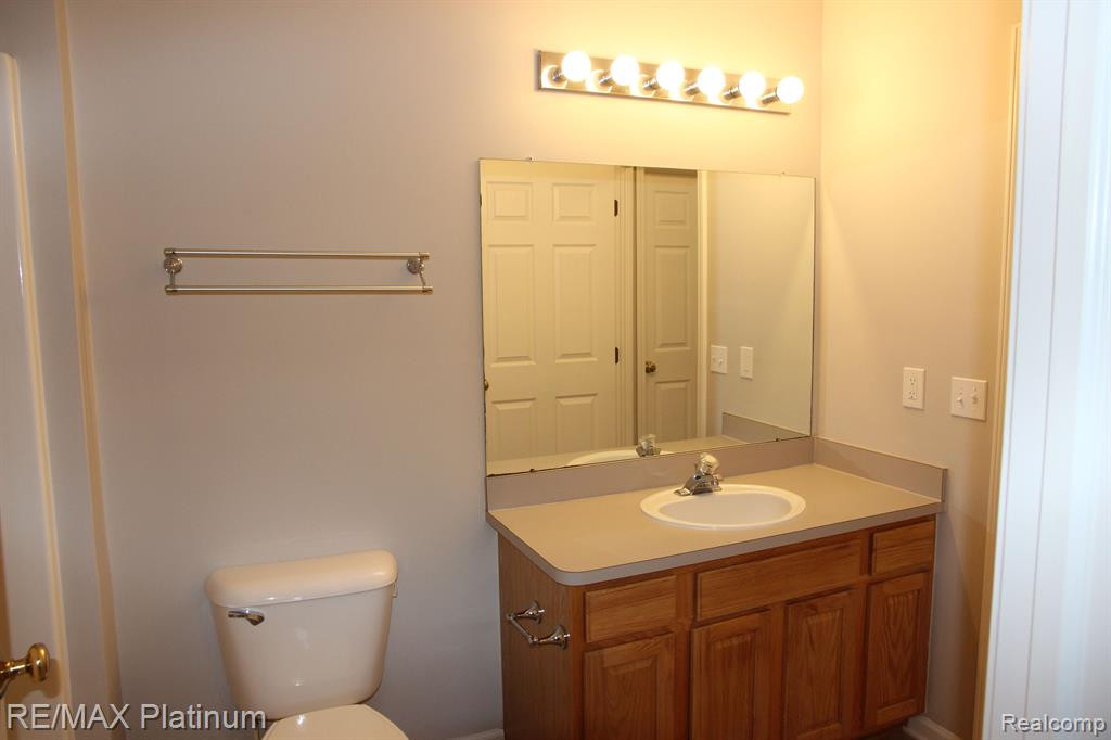 3128 PROMENADE Circle, Ann Arbor, MI 48108 — Photo 14