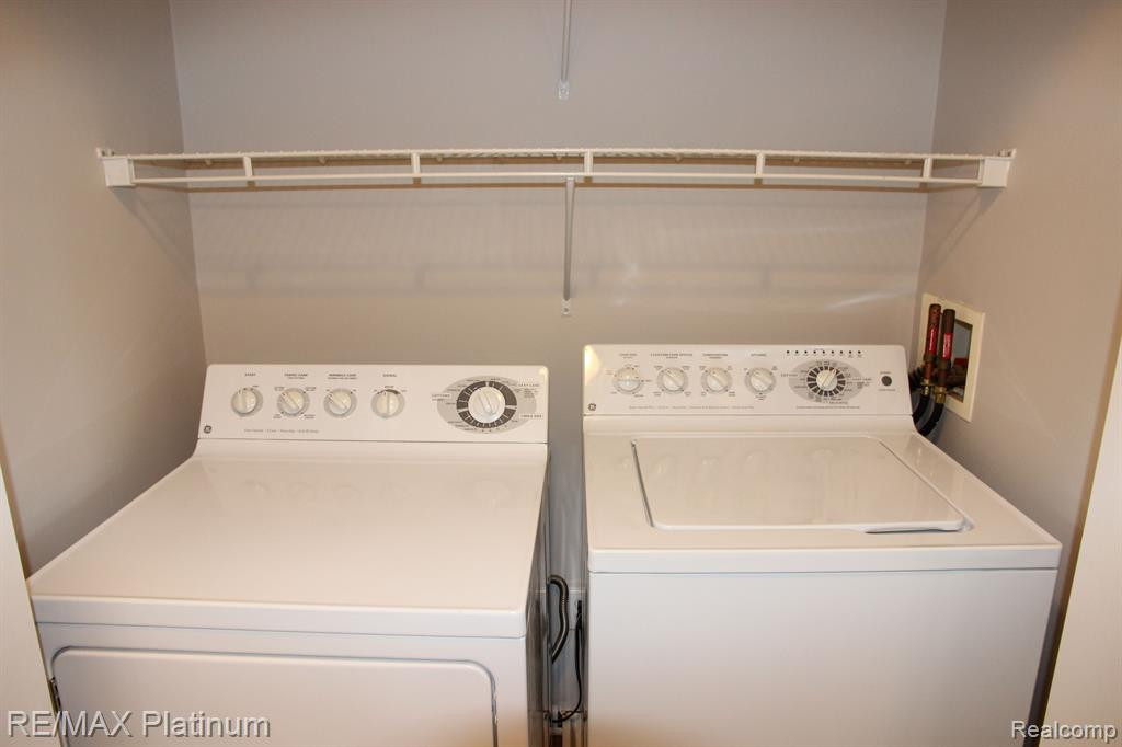 3128 PROMENADE Circle, Ann Arbor, MI 48108 — Photo 15