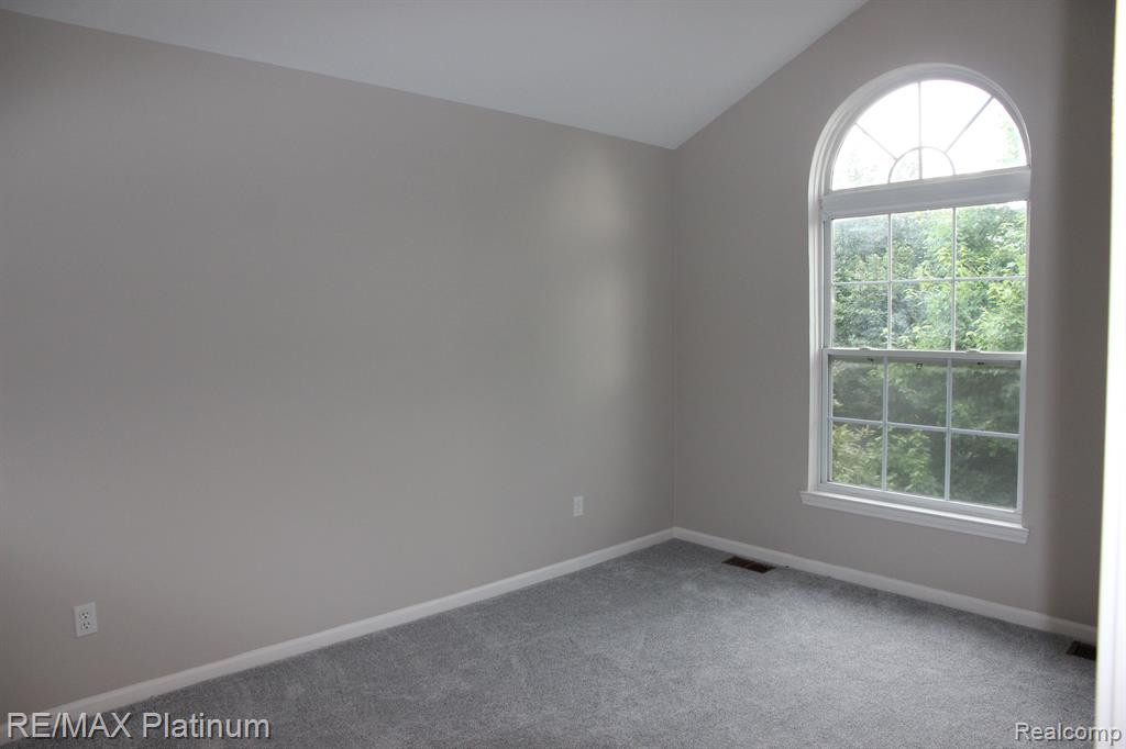 3128 PROMENADE Circle, Ann Arbor, MI 48108 — Photo 18