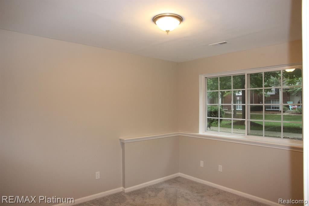 3128 PROMENADE Circle, Ann Arbor, MI 48108 — Photo 22
