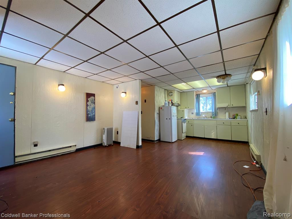 8774 SHANNON Drive, Sterling Heights, MI 48314 — Photo 39