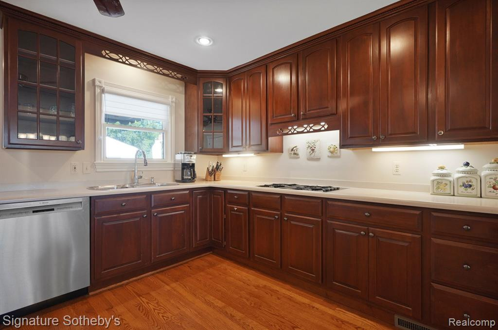 395 Greenwood Street, Birmingham, MI 48009 — Photo 11