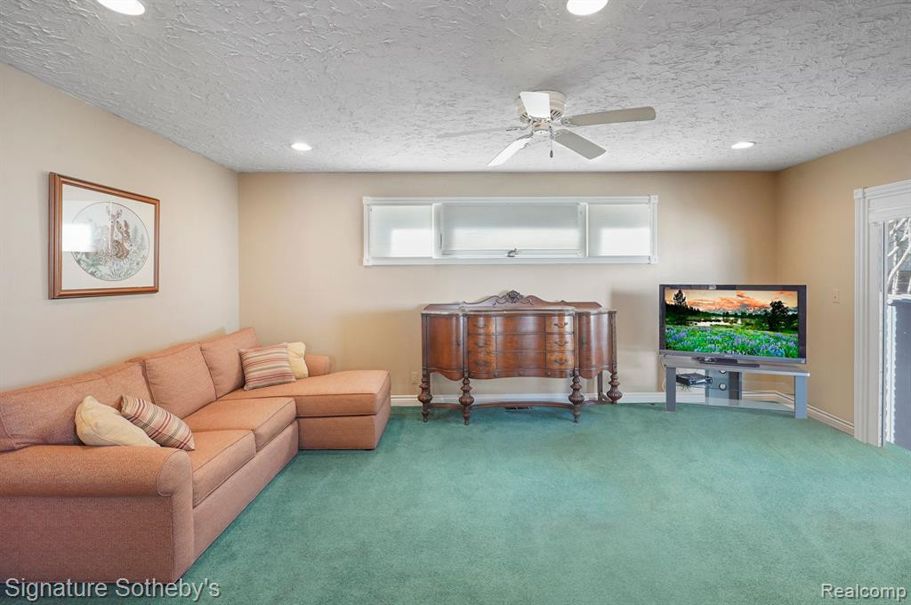 395 Greenwood Street, Birmingham, MI 48009 — Photo 15