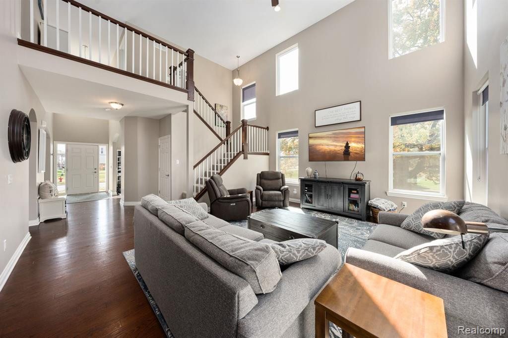 58206 SUNFLOWER Circle N, New Hudson, MI 48165 — Photo 10