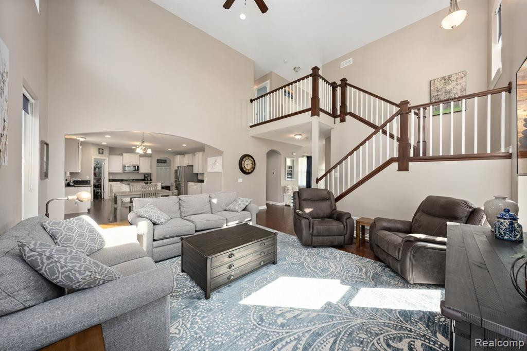 58206 SUNFLOWER Circle N, New Hudson, MI 48165 — Photo 11