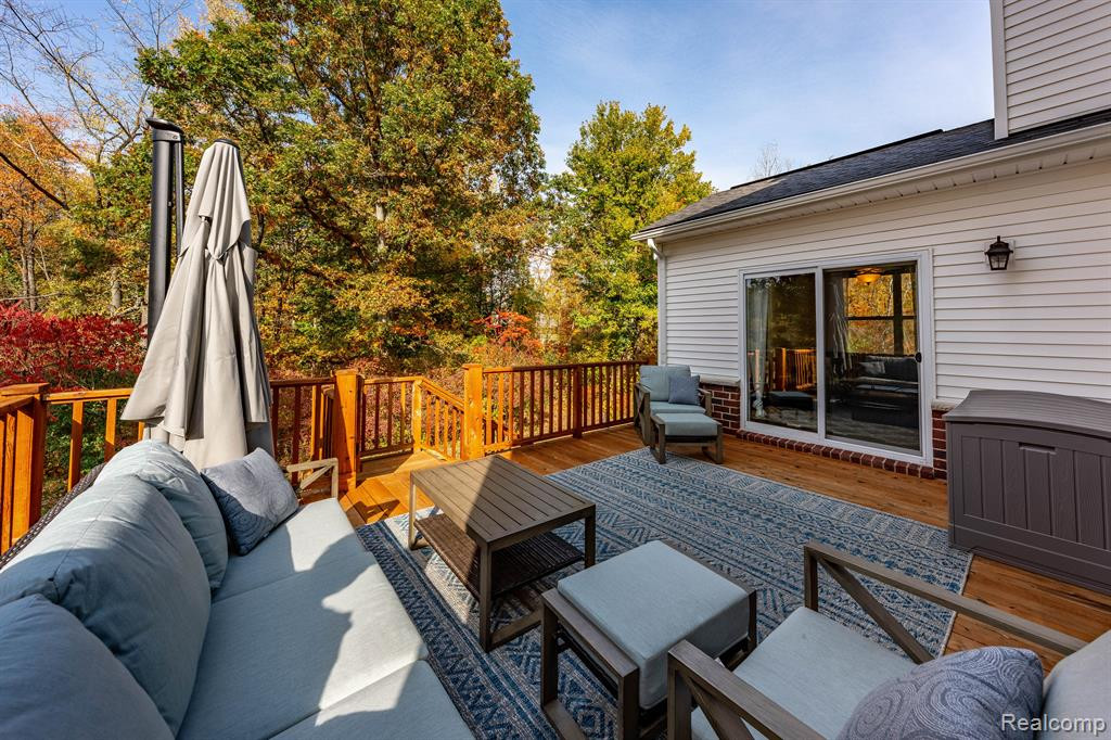 58206 SUNFLOWER Circle N, New Hudson, MI 48165 — Photo 37