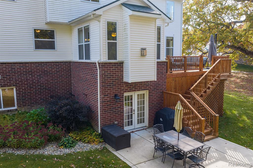 58206 SUNFLOWER Circle N, New Hudson, MI 48165 — Photo 39