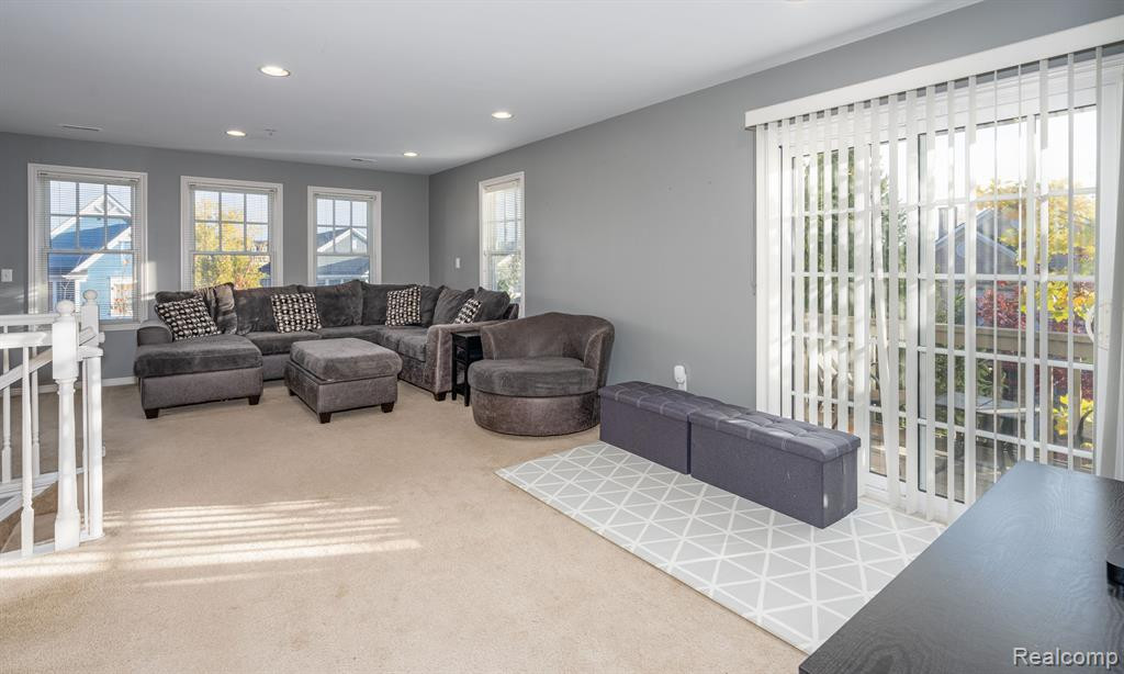 50107 HARDING Street, Canton, MI 48188 — Photo 4
