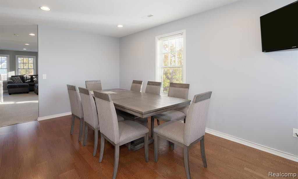 50107 HARDING Street, Canton, MI 48188 — Photo 10