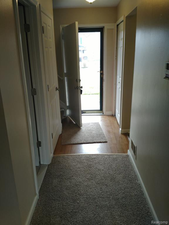44575 SAVERY Drive, Canton, MI 48187 — Photo 5