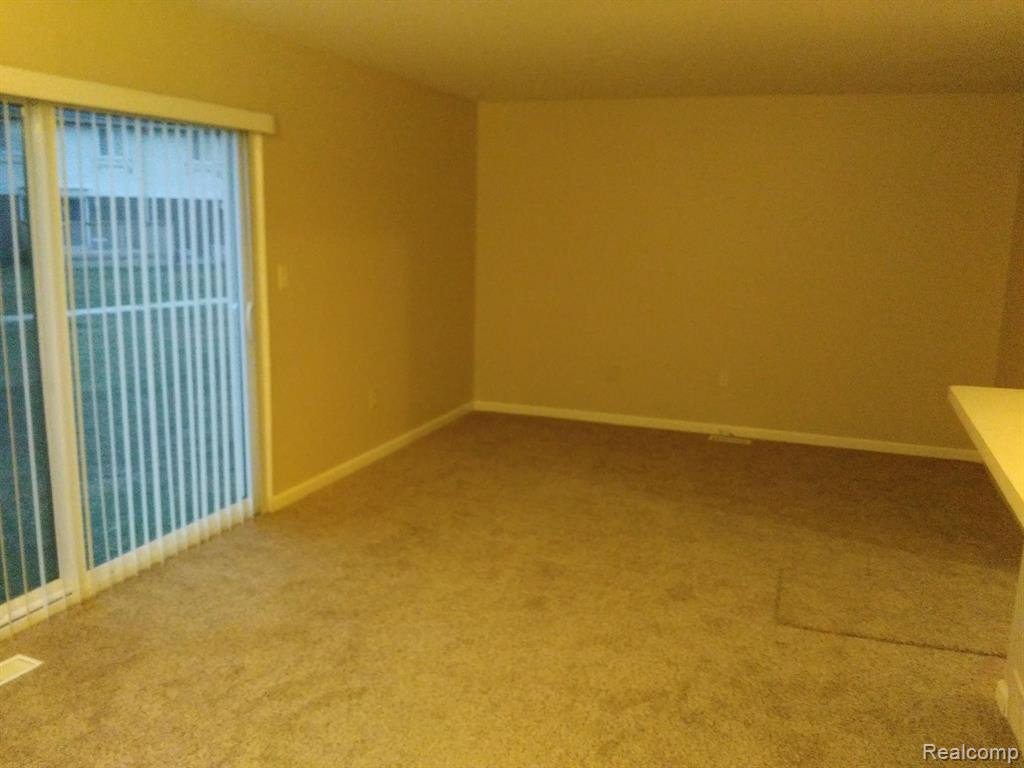 44575 SAVERY Drive, Canton, MI 48187 — Photo 12