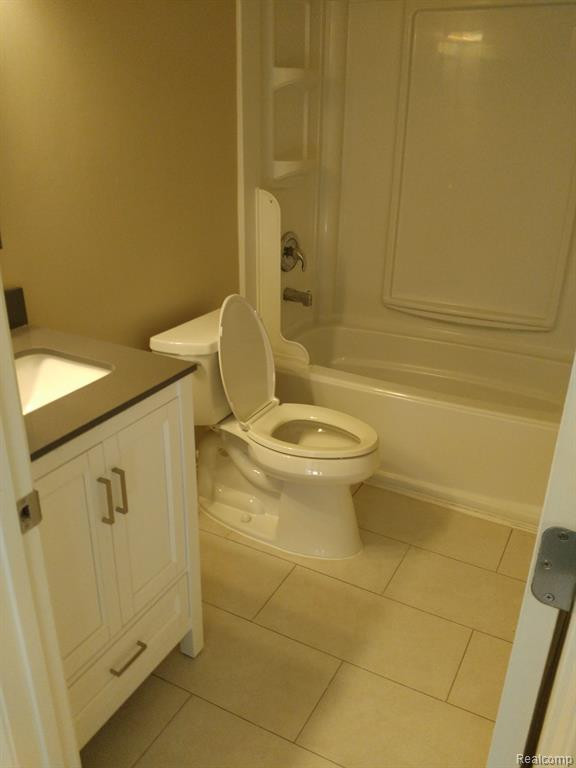 44575 SAVERY Drive, Canton, MI 48187 — Photo 15