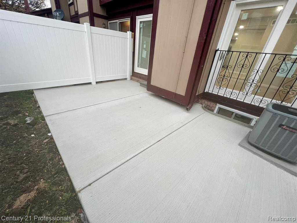 7231 N MORTON TAYLOR Road, Canton, MI 48187 — Photo 7